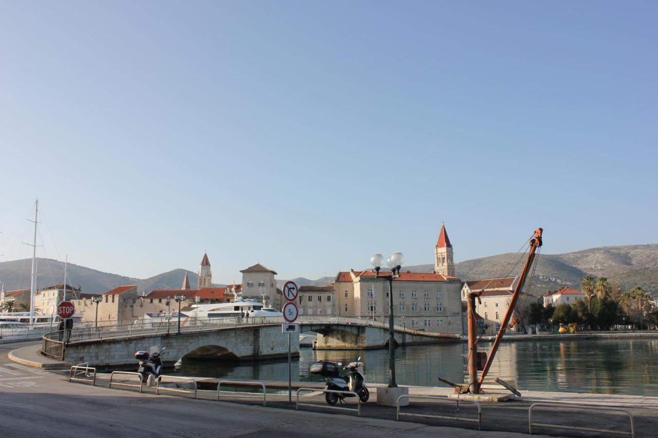 Lira - Studio Apartment Trogir Zewnętrze zdjęcie